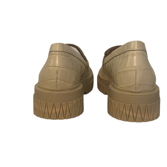 Schutz Viola Crocodile Embossed Leather Shoe - Picture 2 of 7